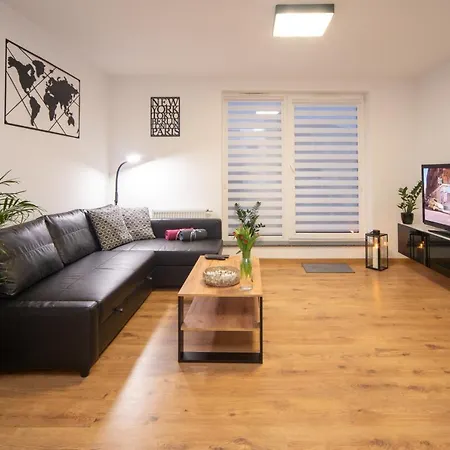 Maya's Flats & 49 - Spacious 3 In Szafarnia * Gdańsk