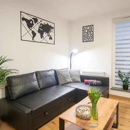 Maya's Flats & 49 - Spacious 3 In Szafarnia *