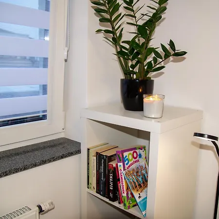 Maya's Flats & 49 - Spacious 3