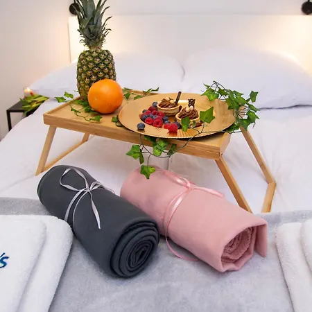 Maya's Flats & 49 - Spacious 3 * Гданьск